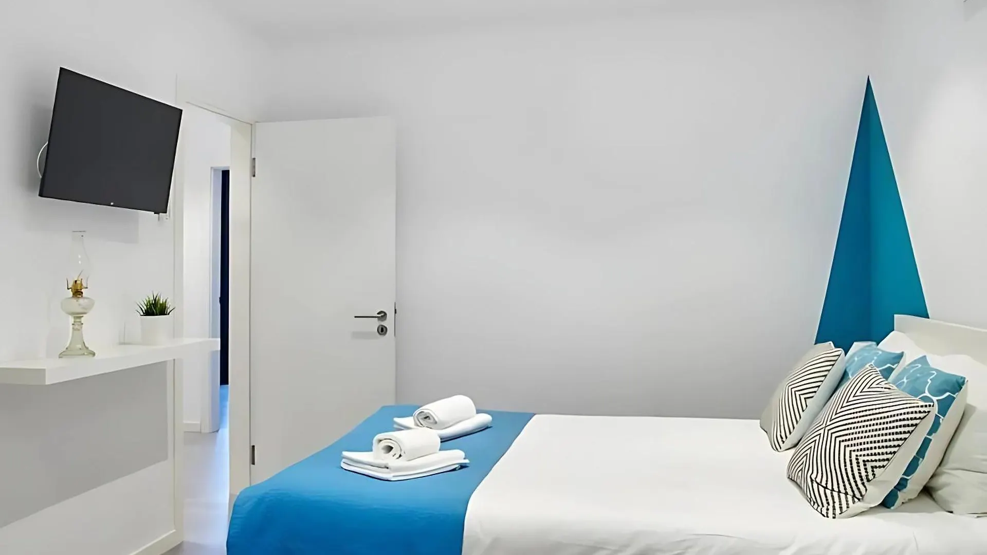 Alegria 79 - Fabulous 3 Bedroom House Coímbra 0*,  Portugal